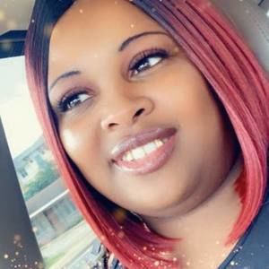 Meet your Posher, Valerie